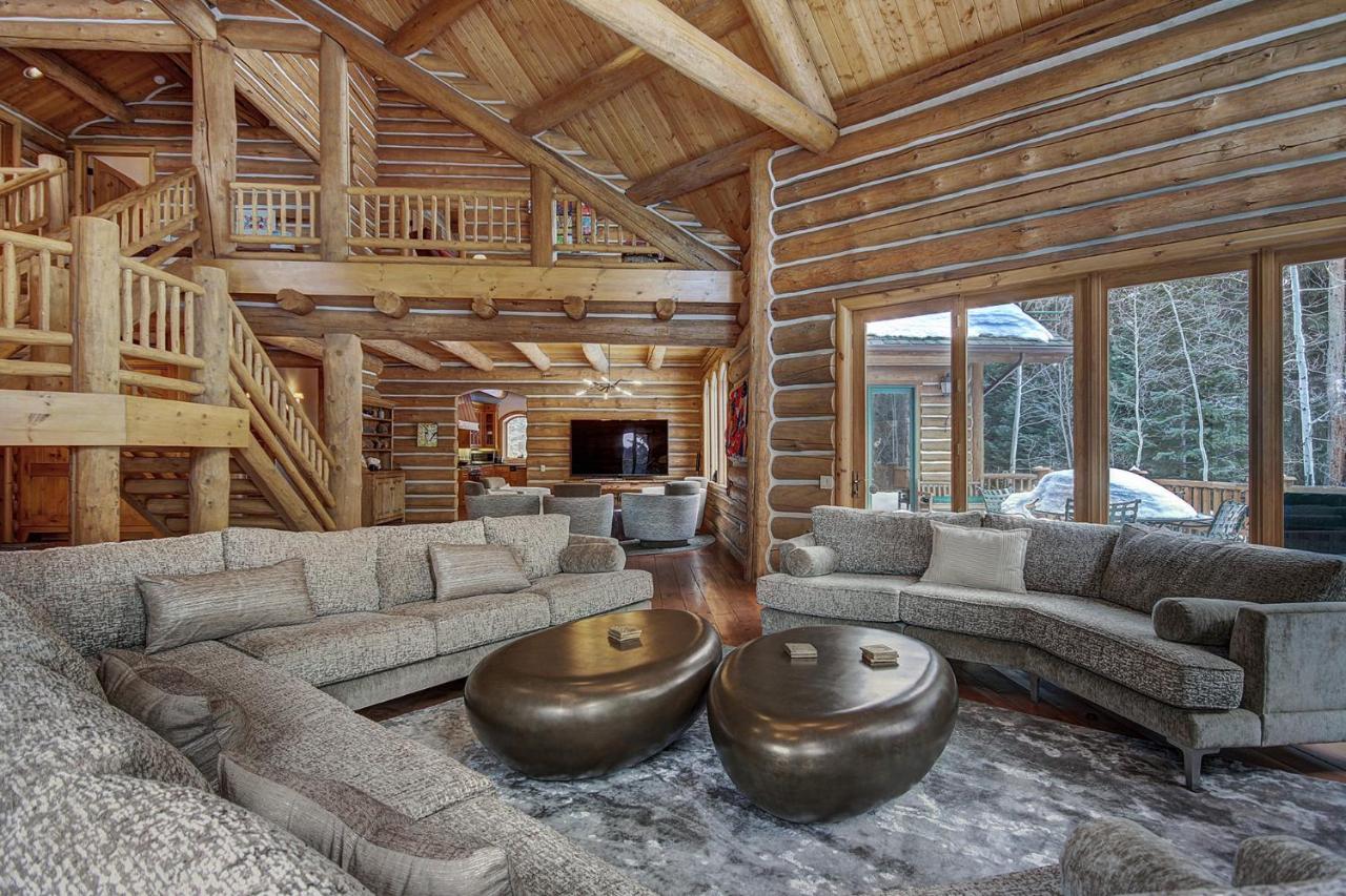 44 Arapahoe Trail Cabin